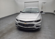 2018 Chevrolet Malibu in Maple Heights, OH 44137 - 2348569 15