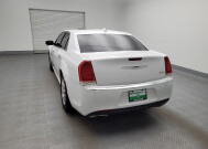 2015 Chrysler 300 in Lakewood, CO 80215 - 2348682 6