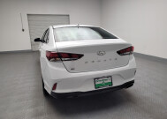2018 Hyundai Sonata in Downey, CA 90241 - 2348896 6
