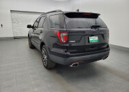 2016 Ford Explorer in Clearwater, FL 33764 - 2349558 5