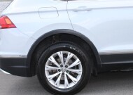 2018 Volkswagen Tiguan in Decatur, GA 30032 - 2349751 12