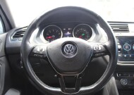 2018 Volkswagen Tiguan in Decatur, GA 30032 - 2349751 17