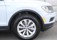 2018 Volkswagen Tiguan in Decatur, GA 30032 - 2349751 11