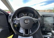2014 Volkswagen Touareg in Waukesha, WI 53186 - 2349905 19