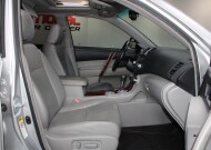 2011 Toyota Highlander in Lombard, IL 60148 - 2349970 32