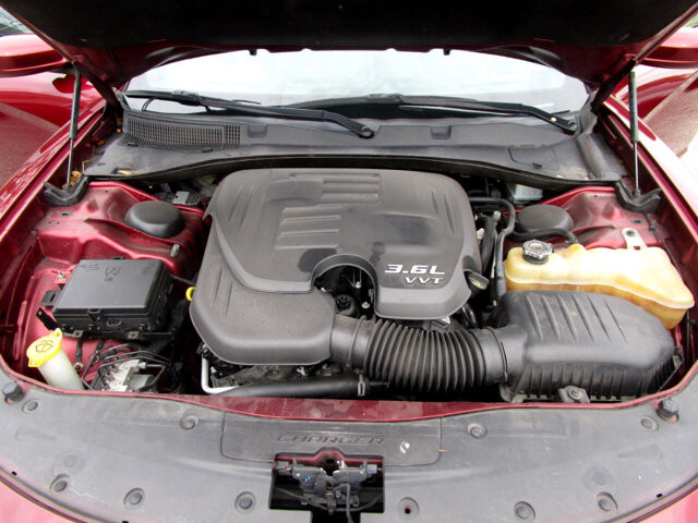 2019 Dodge Charger in Tampa, FL 33604-6914 - 2351154 19