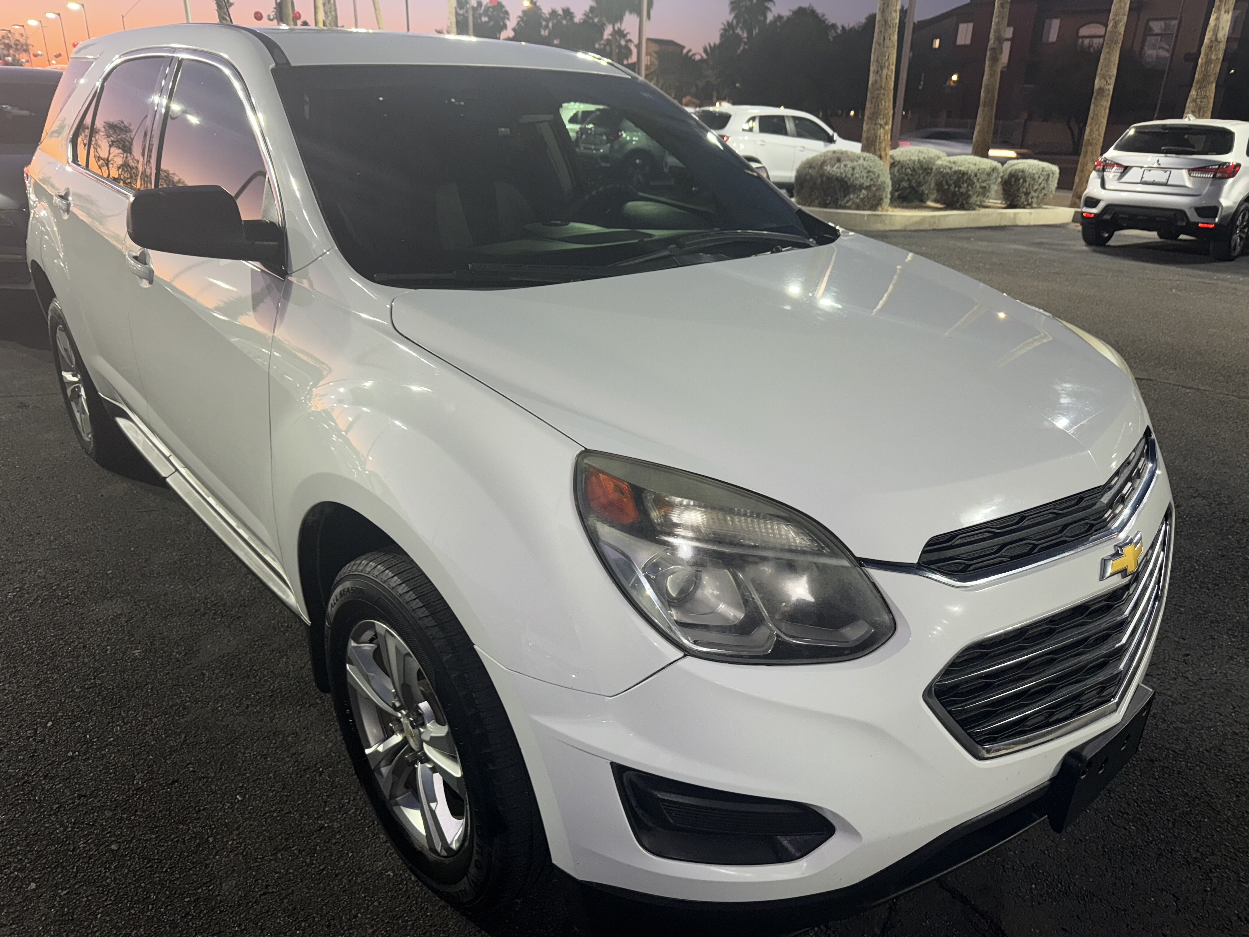 2016 Chevrolet Equinox in Phoenix, AZ 85022 - 2355066 3