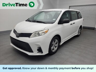 2018 Toyota Sienna in Independence, MO 64055