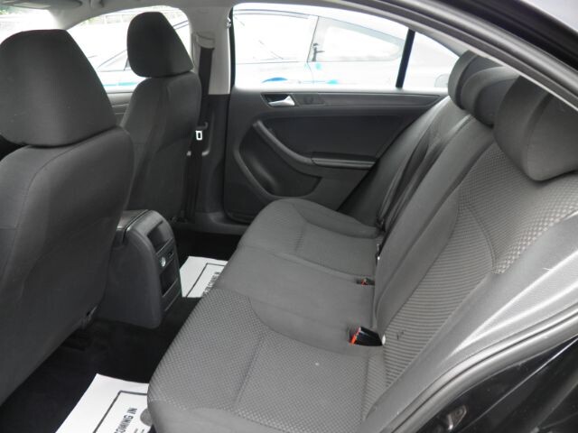 2014 Volkswagen Jetta in Barton, MD 21521 - 2356372 4