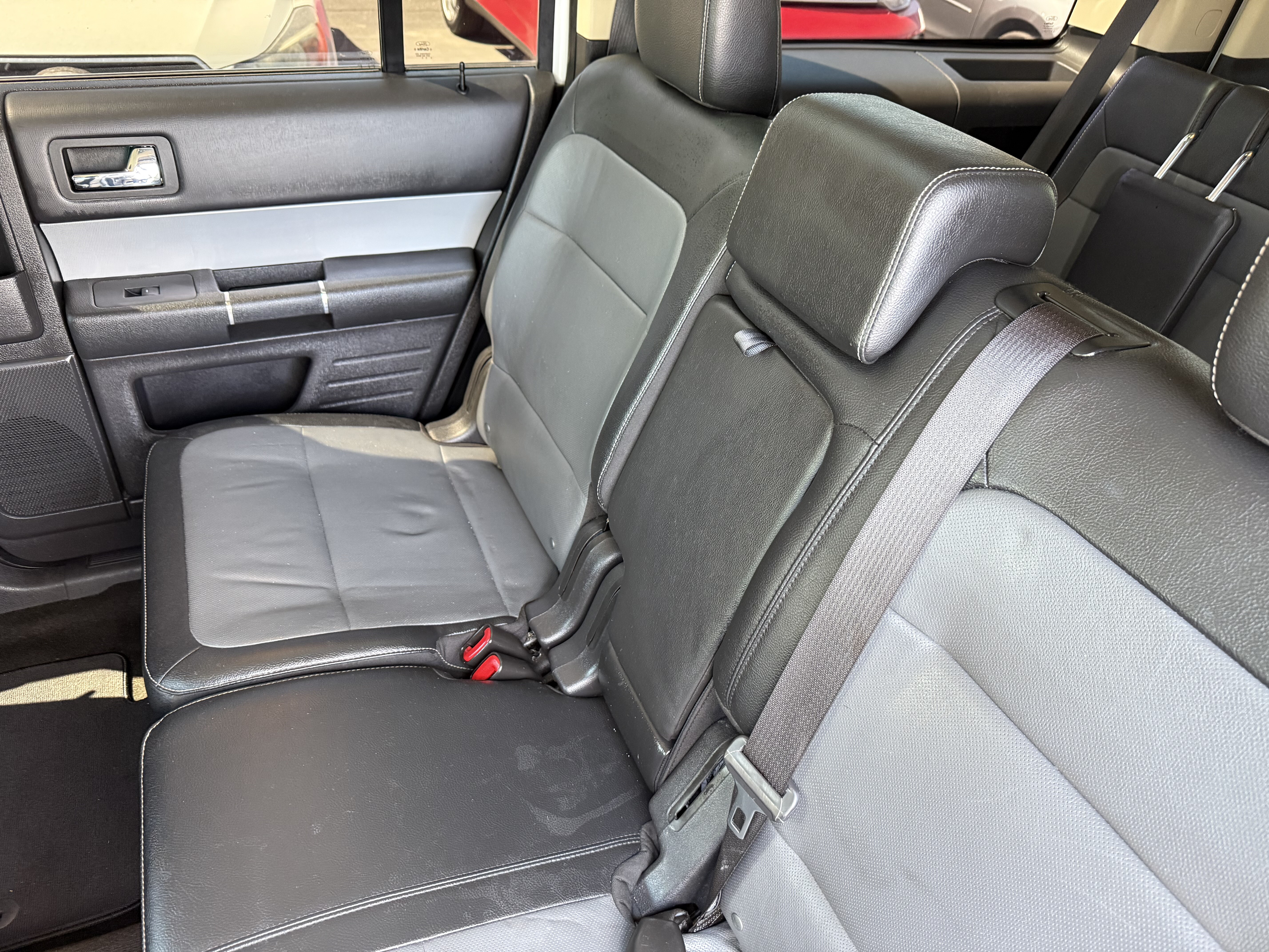 2015 Ford Flex in Phoenix, AZ 85022 - 2359025 8