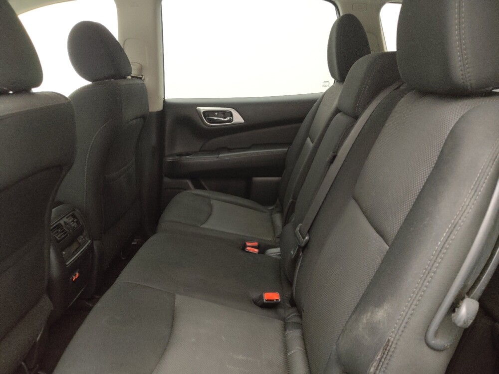 2020 Nissan Pathfinder in Greensboro, NC 27407 - 2360541 18