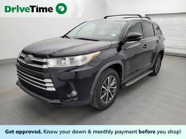 2019 Toyota Highlander in Lauderdale Lakes, FL 33313