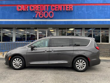 2017 Chrysler Pacifica in Chicago, IL 60620