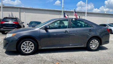 2014 Toyota Camry in Houston, TX 77017