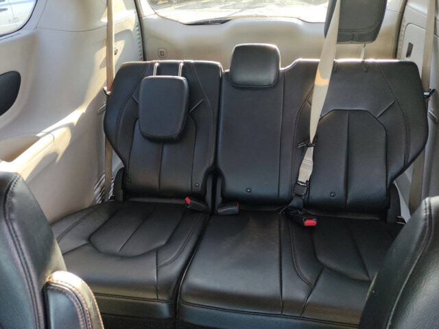 2018 Chrysler Pacifica in North Little Rock, AR 72117-1620 - 2363757 8