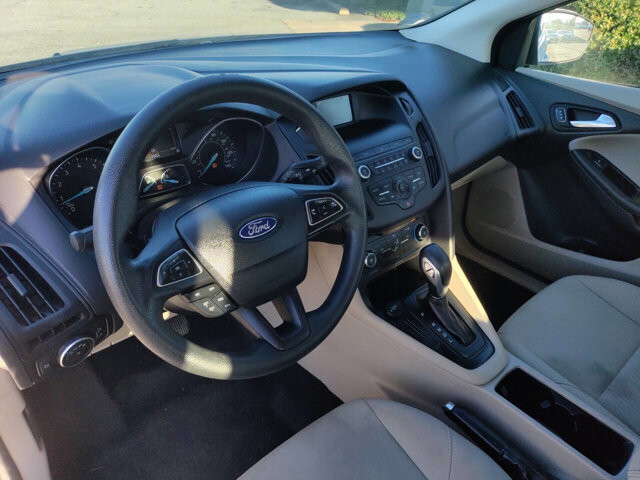 2018 Ford Focus in North Little Rock, AR 72117-1620 - 2363763 4