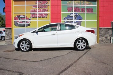 2013 Hyundai Elantra in Hamilton, OH 45015