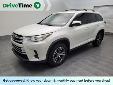 2019 Toyota Highlander in Mesa, AZ 85210