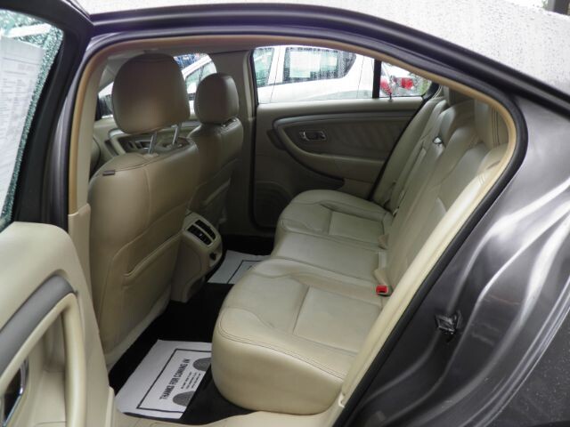 2014 Ford Taurus in Barton, MD 21521 - 2365382 7