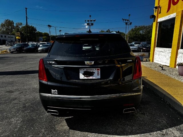 2018 Cadillac XT5 in Indianapolis, IN 46222-4002 - 2368290 5