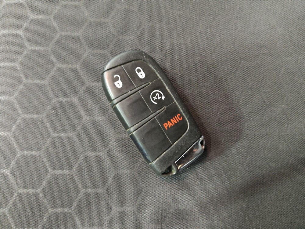 2019 Jeep Compass in Charleston, SC 29414 - 2368666 32