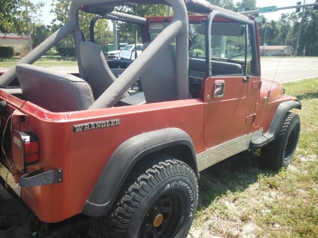 1988 Jeep Wrangler in Holiday, FL 34690 - 2370031 6