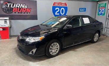 2014 Toyota Camry in Conyers, GA 30094