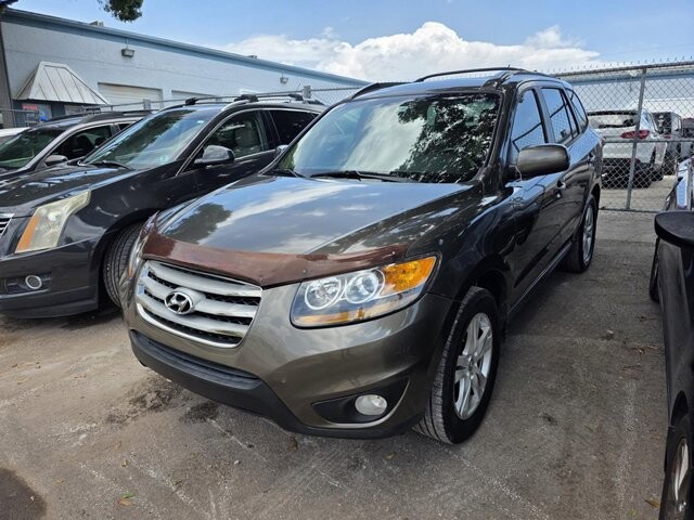 2012 Hyundai Santa Fe in Pompano Beach, FL 33064 - 2370449 3
