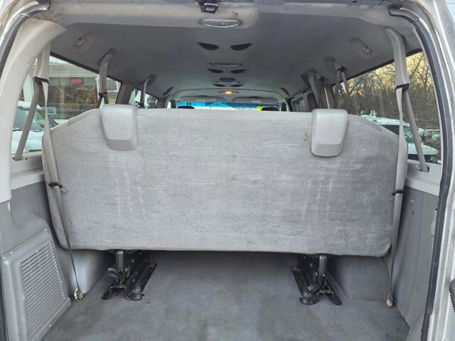 2010 Ford E-350 and Econoline 350 in Blauvelt, NY 10913 - 2370530 32