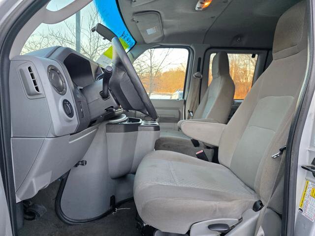2010 Ford E-350 and Econoline 350 in Blauvelt, NY 10913 - 2370530 11