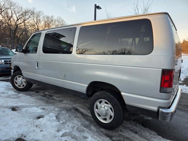 2010 Ford E-350 and Econoline 350 in Blauvelt, NY 10913 - 2370530 5