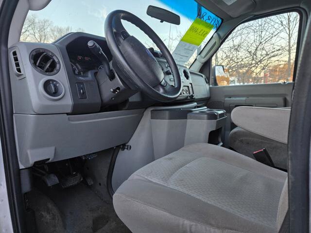 2010 Ford E-350 and Econoline 350 in Blauvelt, NY 10913 - 2370530 10