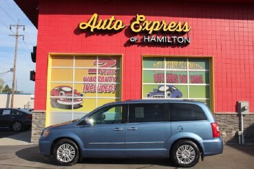 2012 Chrysler Town & Country in Hamilton, OH 45015