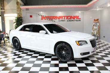 2013 Chrysler 300 in Lombard, IL 60148