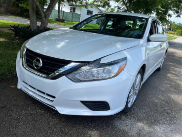 2016 Nissan Altima in Hollywood, FL 33023-1906