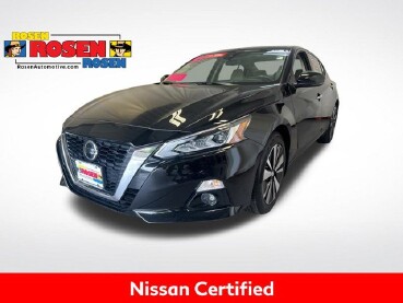 2022 Nissan Altima in Milwaulkee, WI 53221