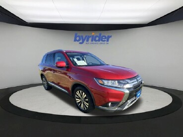 2019 Mitsubishi Outlander in Waukesha, WI 53186