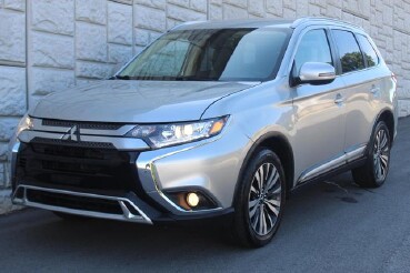 2020 Mitsubishi Outlander in Decatur, GA 30032