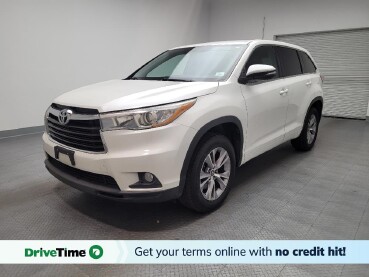 2016 Toyota Highlander in Downey, CA 90241