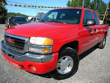 2003 GMC Sierra 1500 in New Philadelphia, OH 44663