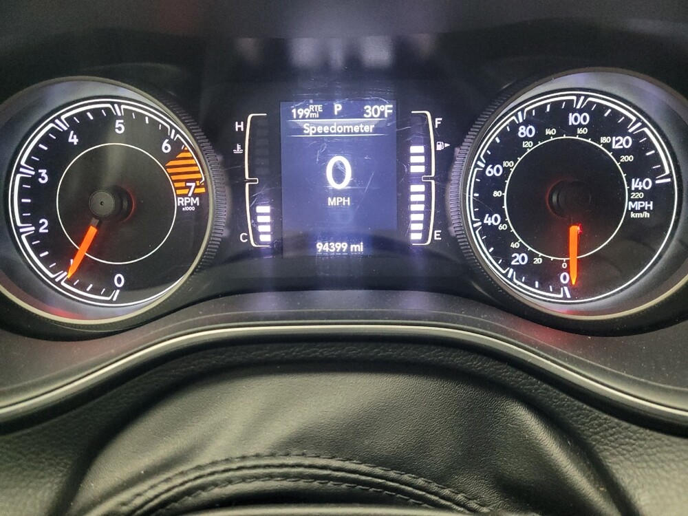 2019 Jeep Cherokee in Memphis, TN 38128 - 2378584 23