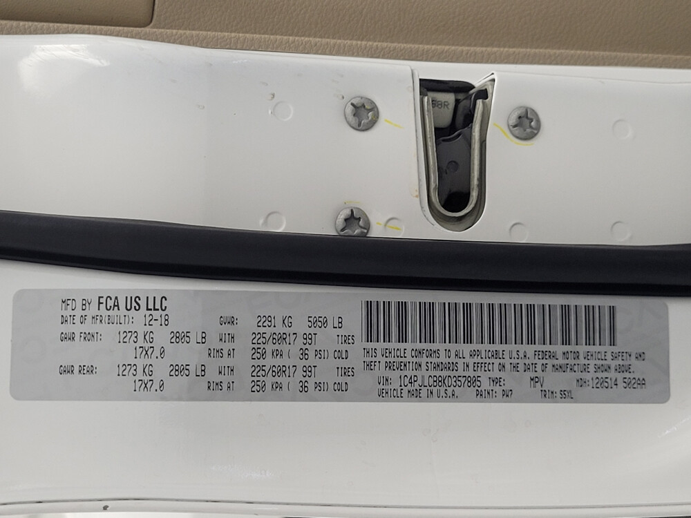 2019 Jeep Cherokee in Memphis, TN 38128 - 2378584 59