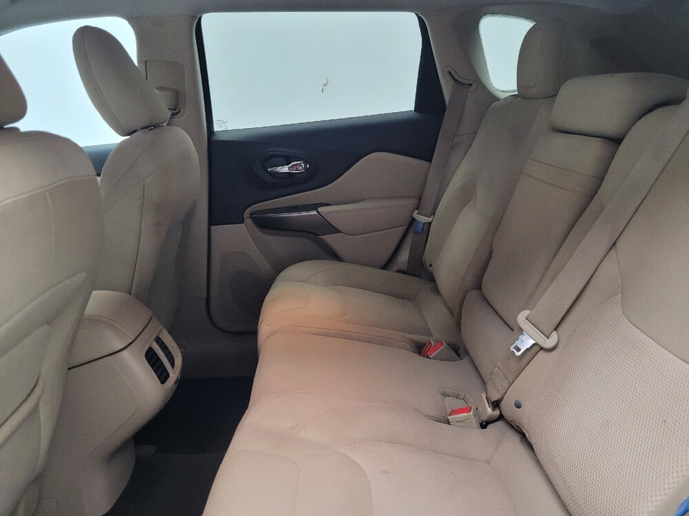 2019 Jeep Cherokee in Memphis, TN 38128 - 2378584 47