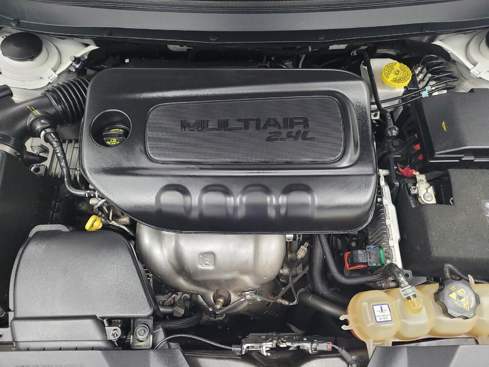 2019 Jeep Cherokee in Memphis, TN 38128 - 2378584 30