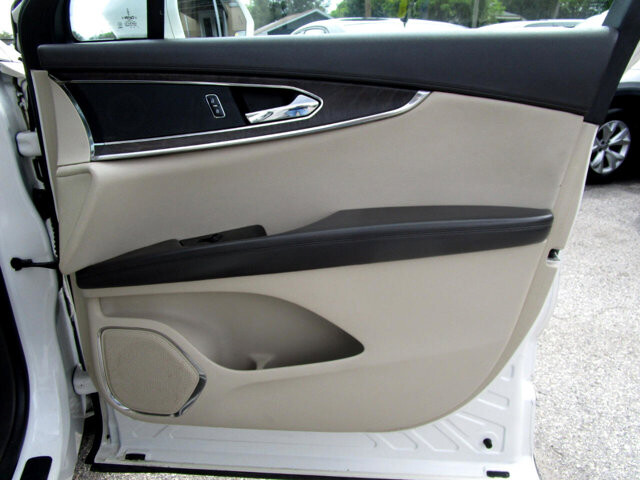 2016 Lincoln MKX in Tampa, FL 33604-6914 - 2378650 21