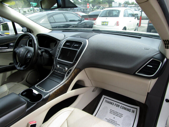 2016 Lincoln MKX in Tampa, FL 33604-6914 - 2378650 13