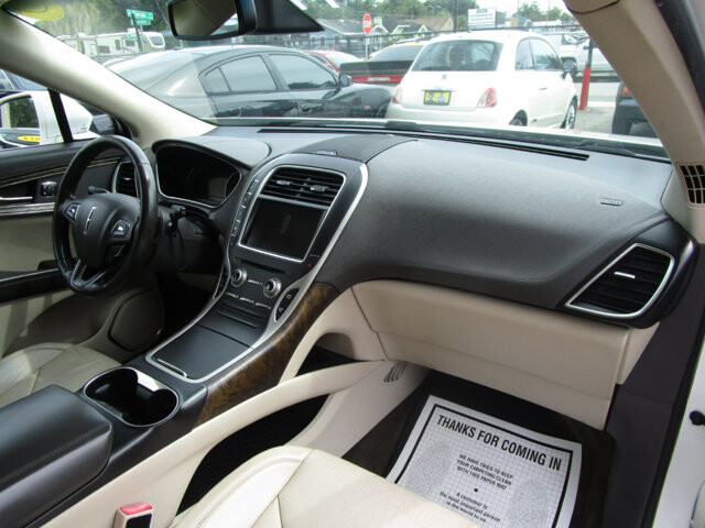 2016 Lincoln MKX in Tampa, FL 33604-6914 - 2378650 46