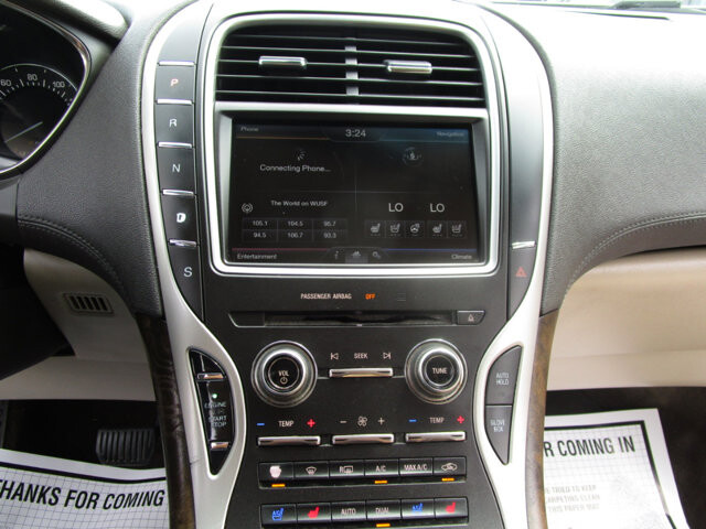 2016 Lincoln MKX in Tampa, FL 33604-6914 - 2378650 38