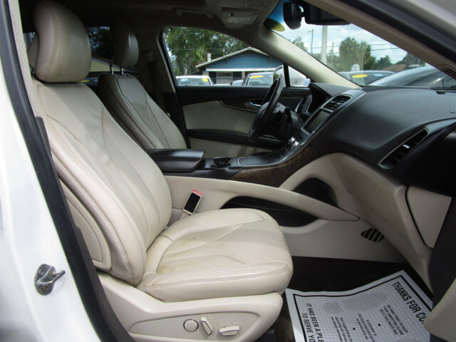 2016 Lincoln MKX in Tampa, FL 33604-6914 - 2378650 41