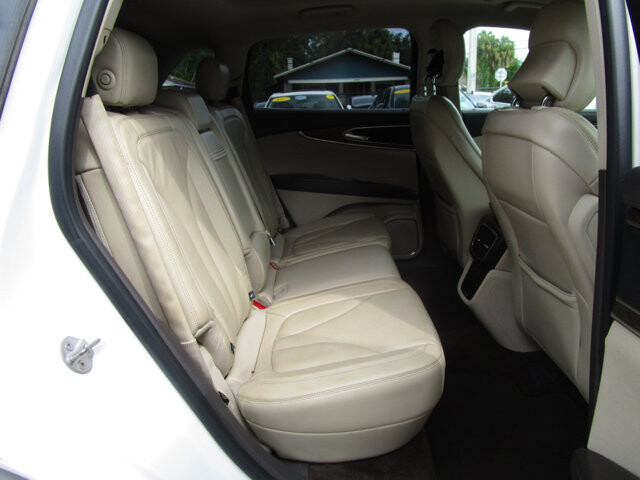 2016 Lincoln MKX in Tampa, FL 33604-6914 - 2378650 44